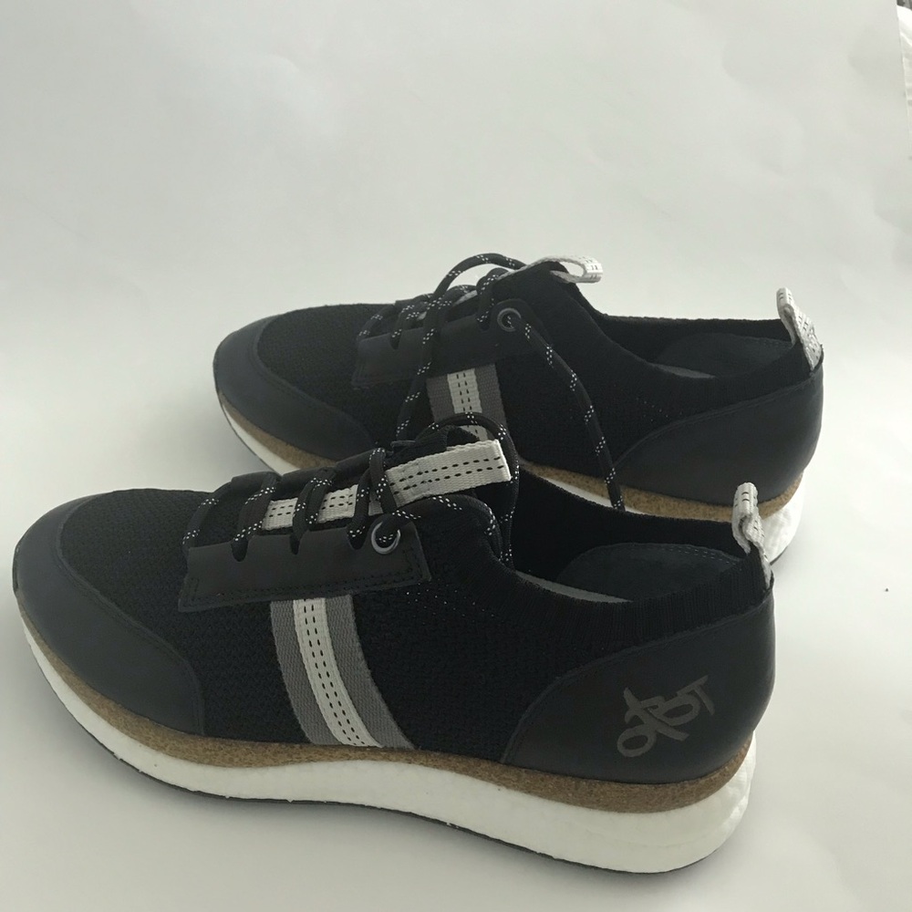 OTBT Speed Sneaker